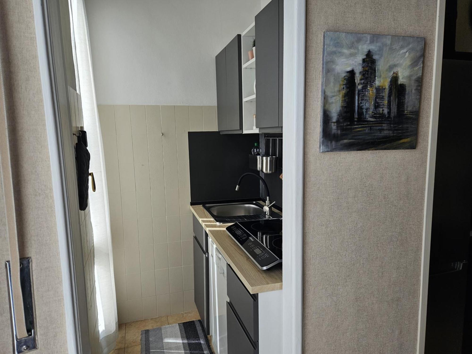 Homegallery - Elegante Appartamento Milanese Εξωτερικό φωτογραφία