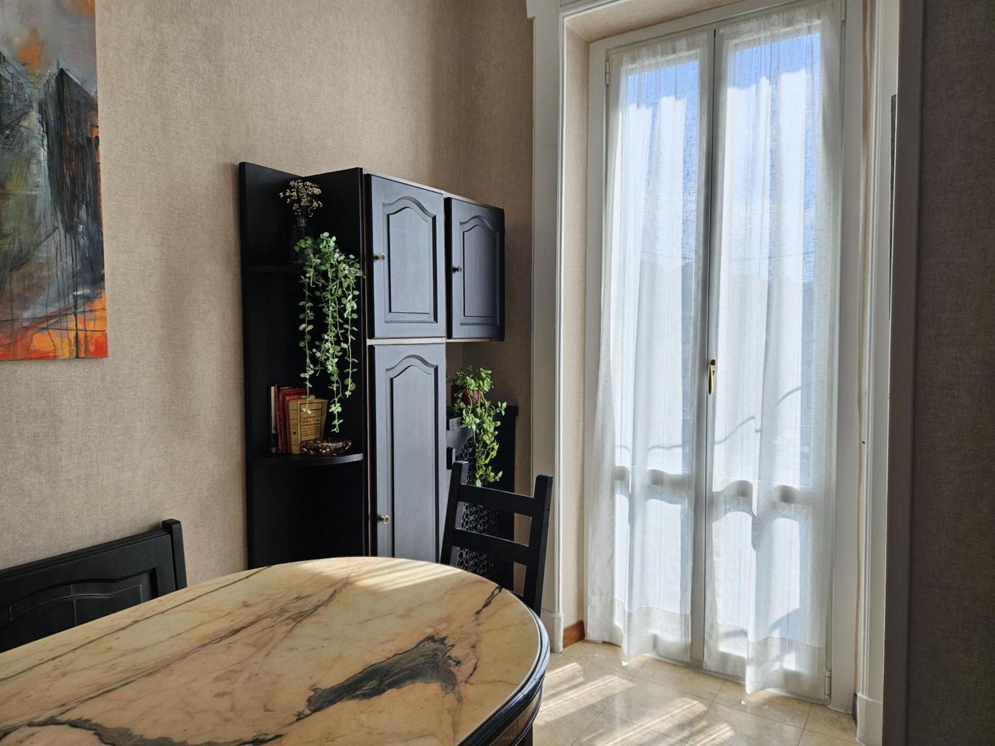 Homegallery - Elegante Appartamento Milanese Εξωτερικό φωτογραφία