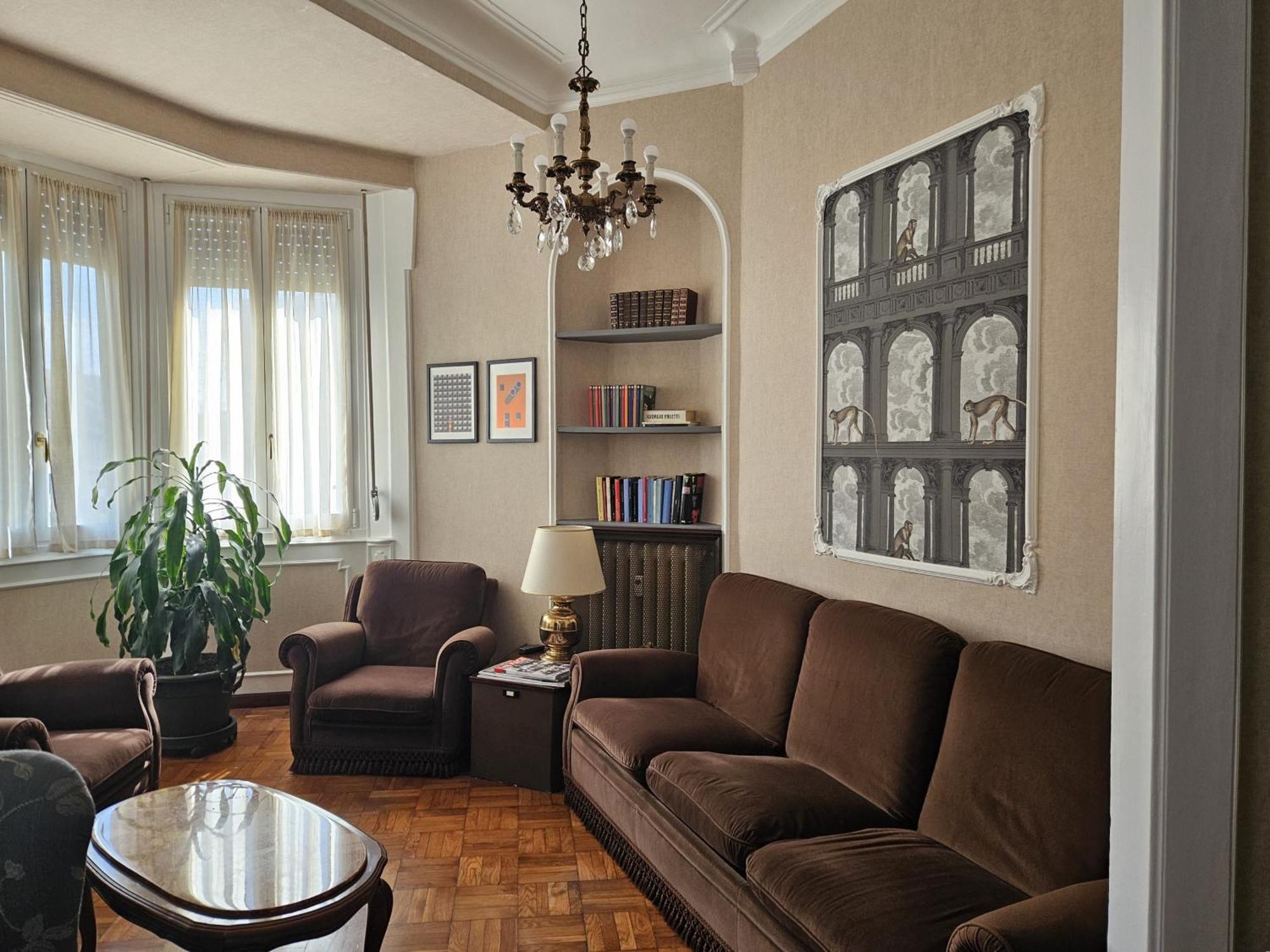 Homegallery - Elegante Appartamento Milanese Εξωτερικό φωτογραφία