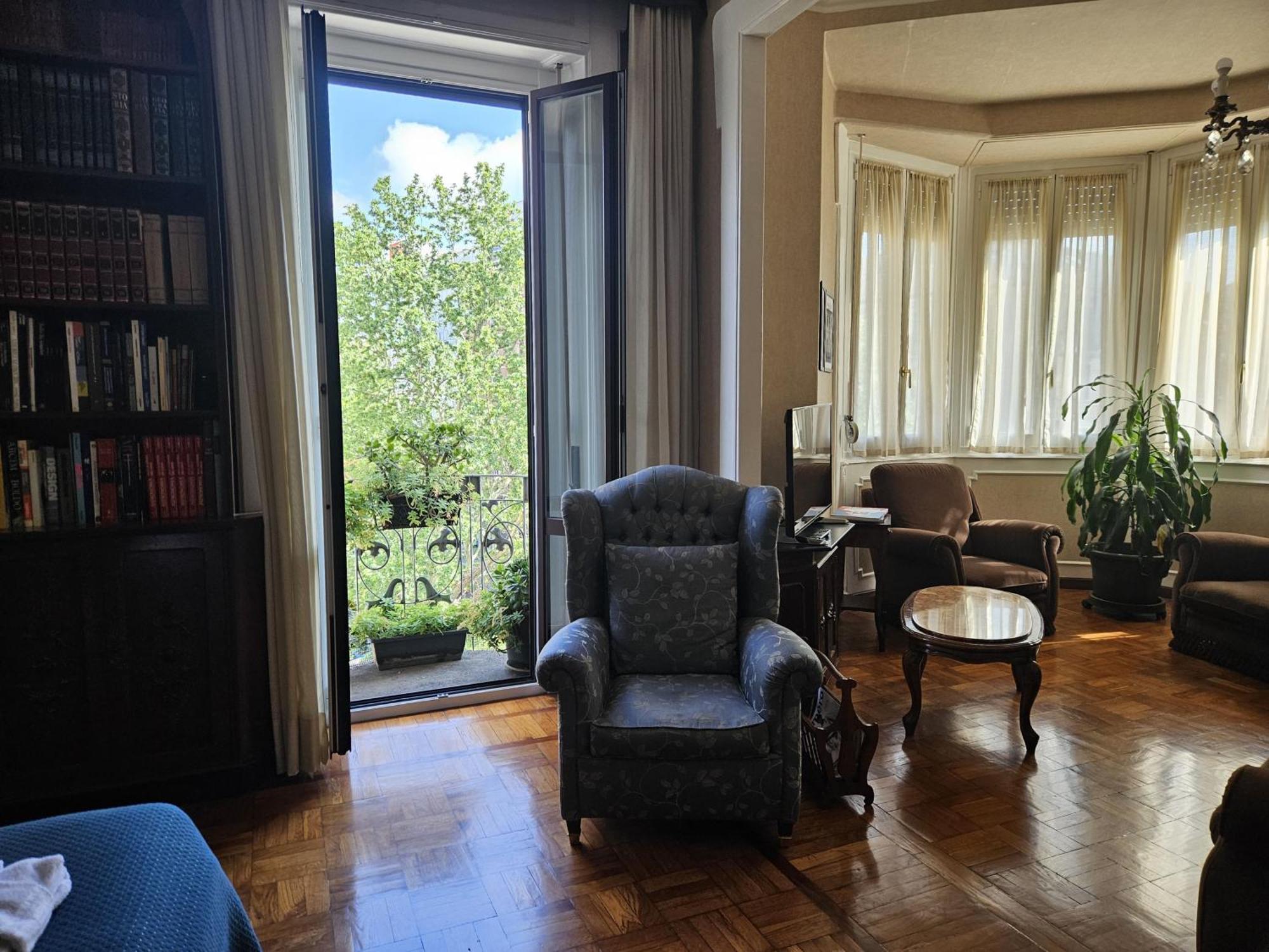 Homegallery - Elegante Appartamento Milanese Εξωτερικό φωτογραφία